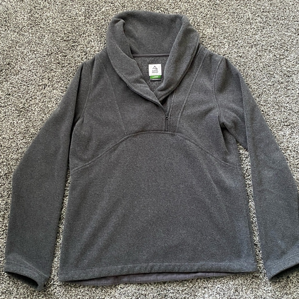 Alpine Design Grey Cowl V-Neck Pullover in Large